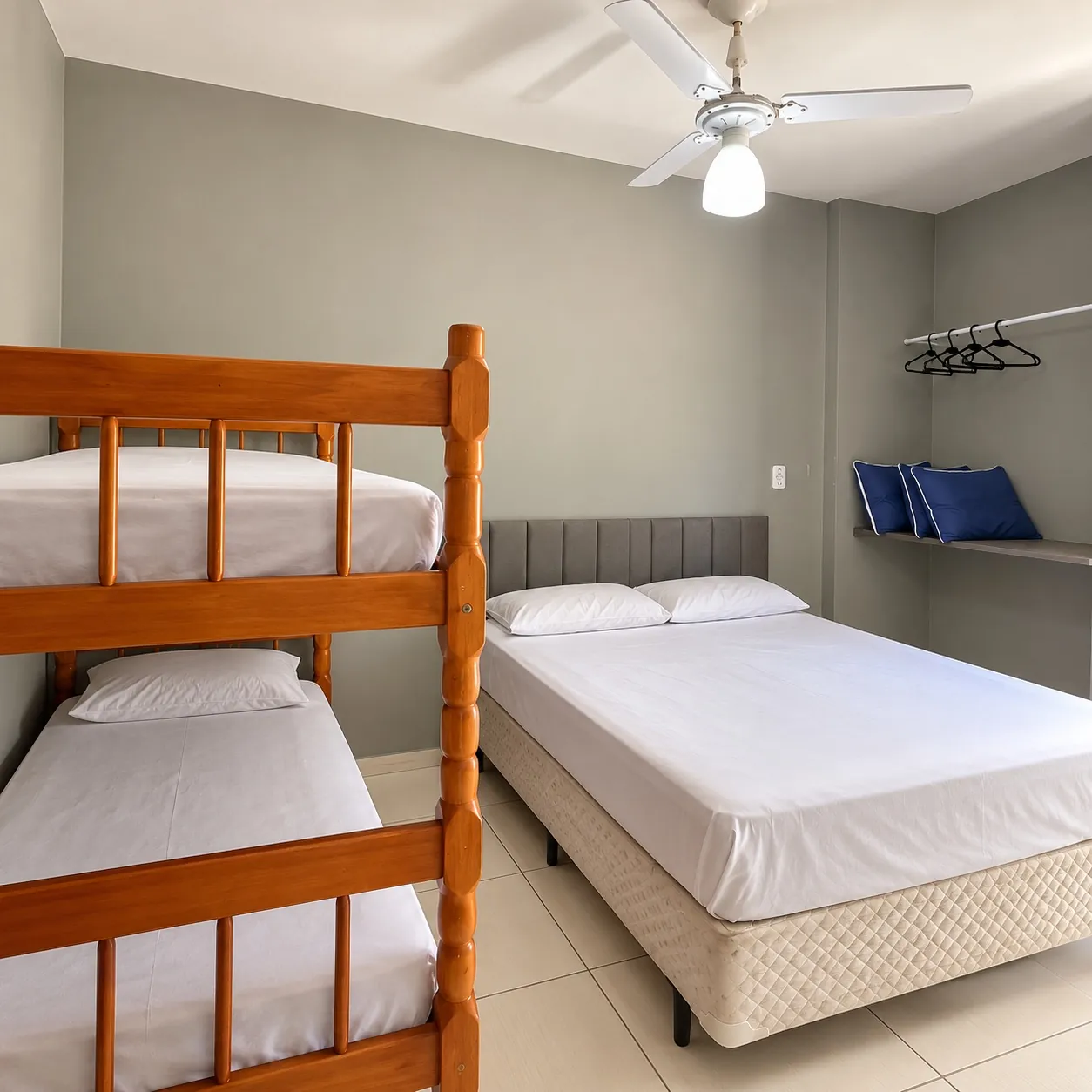 Acomodação com cama e beliche