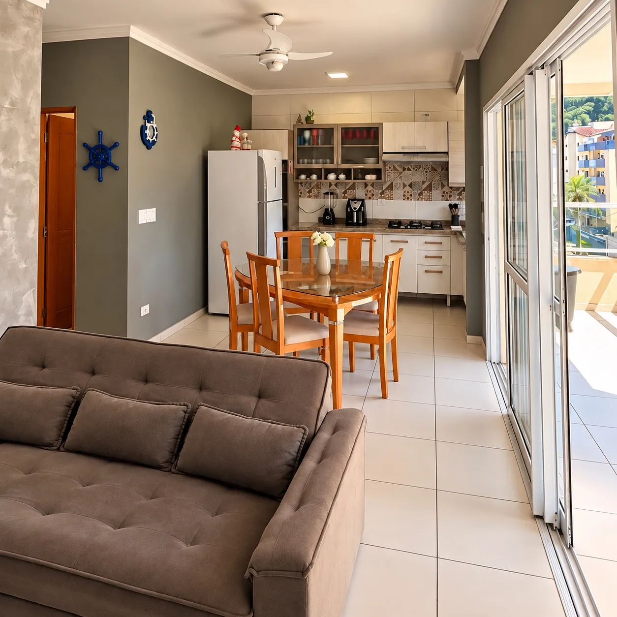 Sala e cozinha compacta